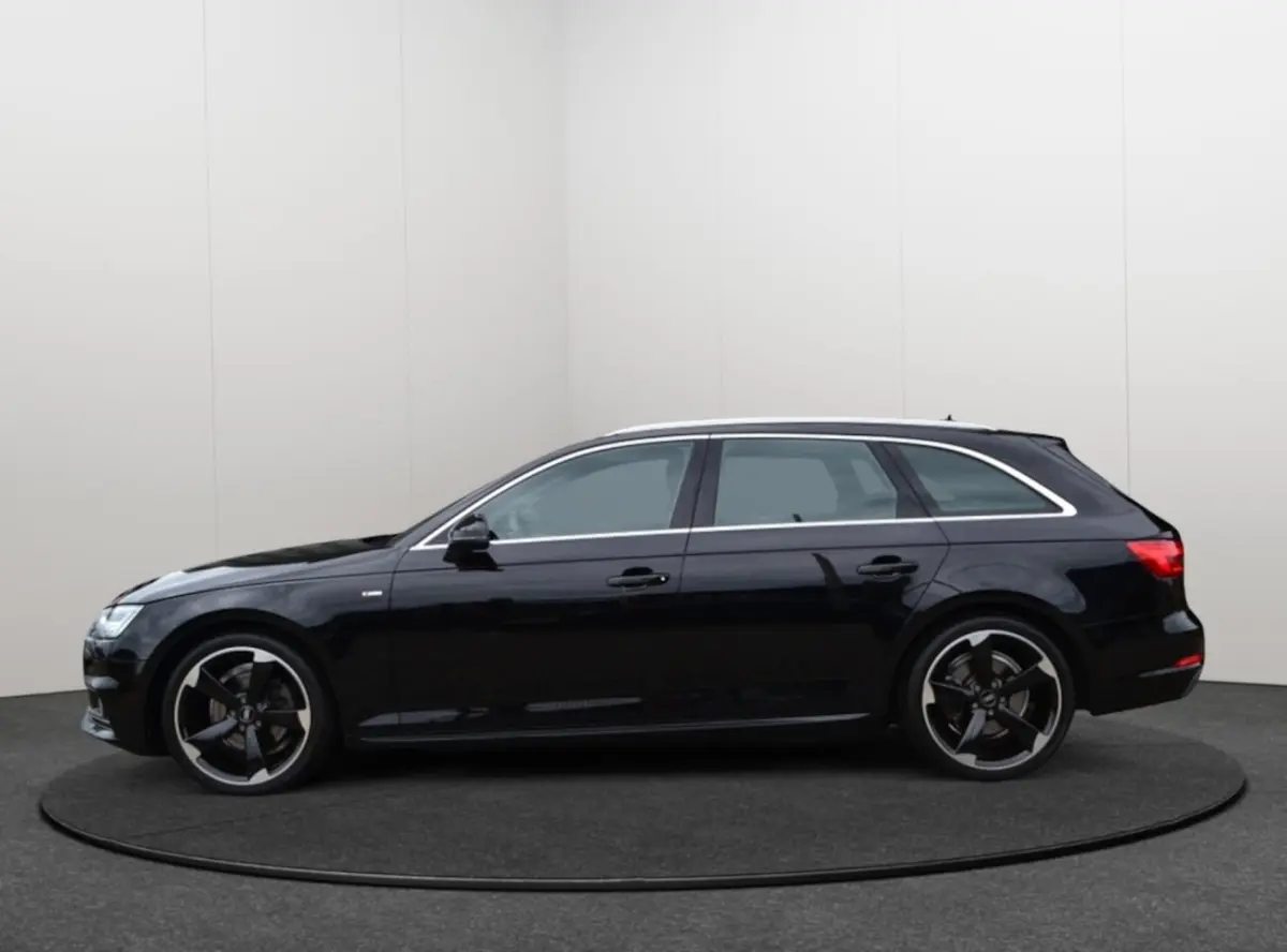 2.0 TFSI S-line 190PK Camera/ACC/LED/19'' Rotor