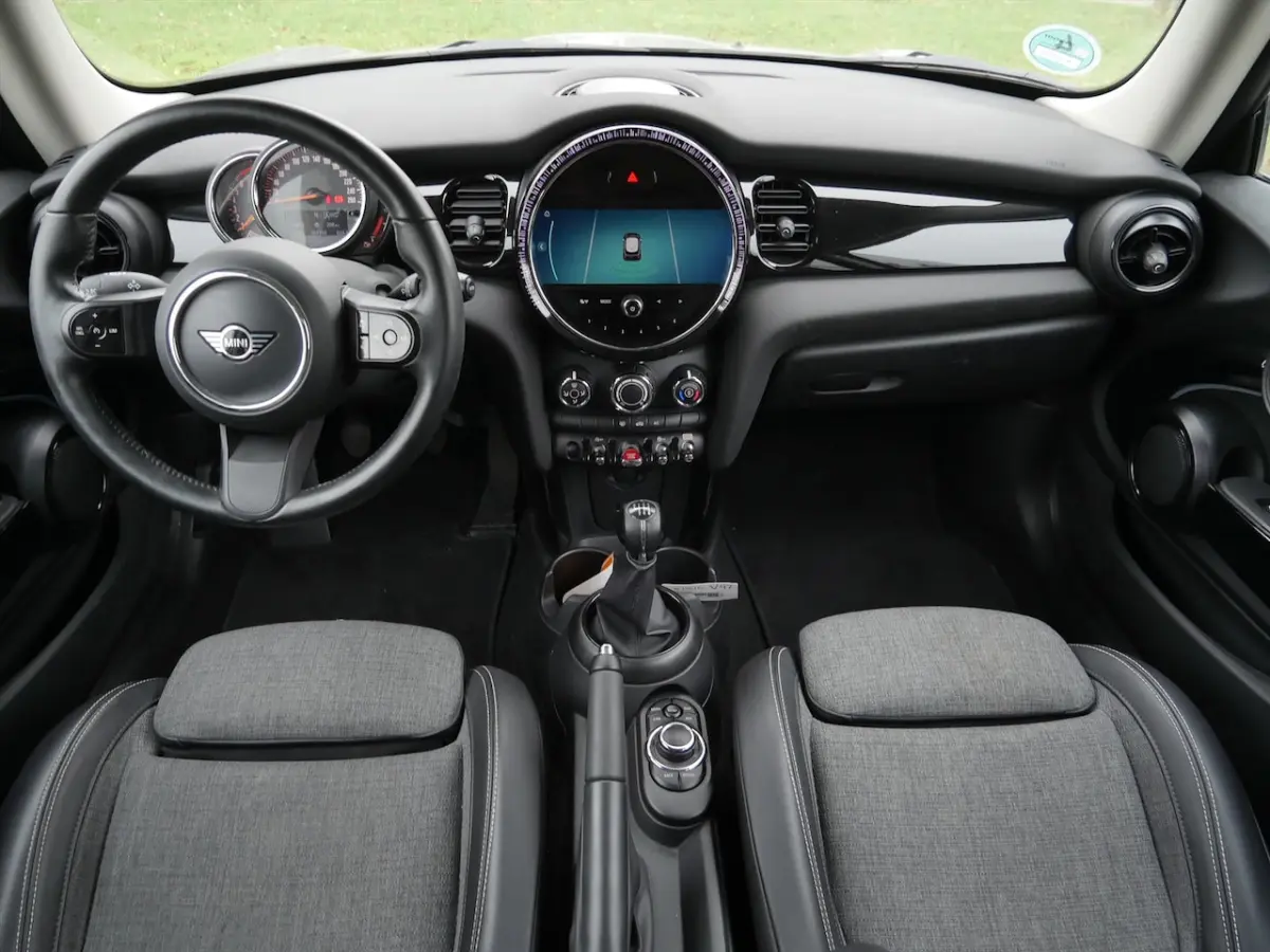 1.5 Business Edition | Half-Leder | Carplay | Led |