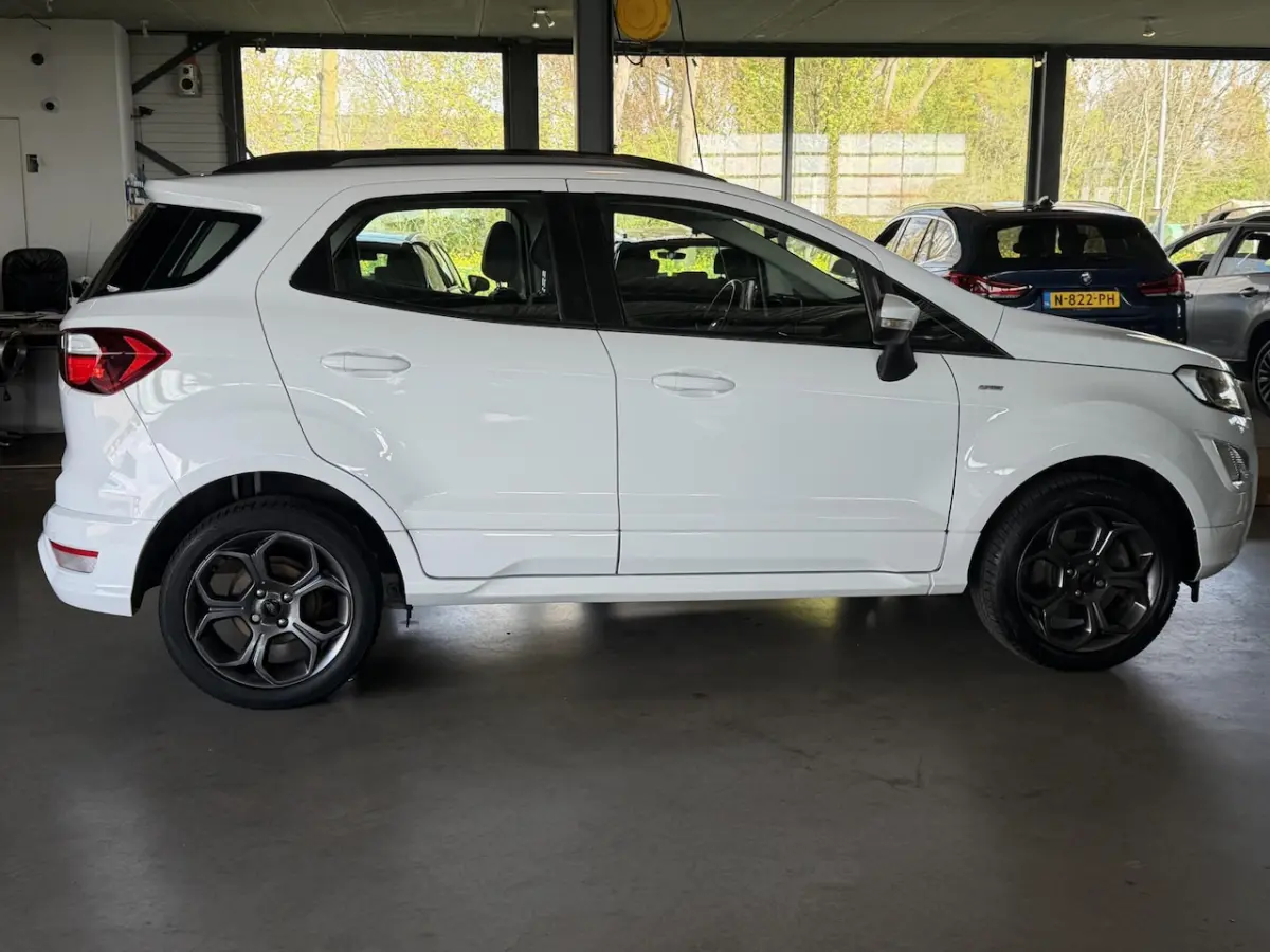 1.0 EcoBoost ST-Line 126Pk