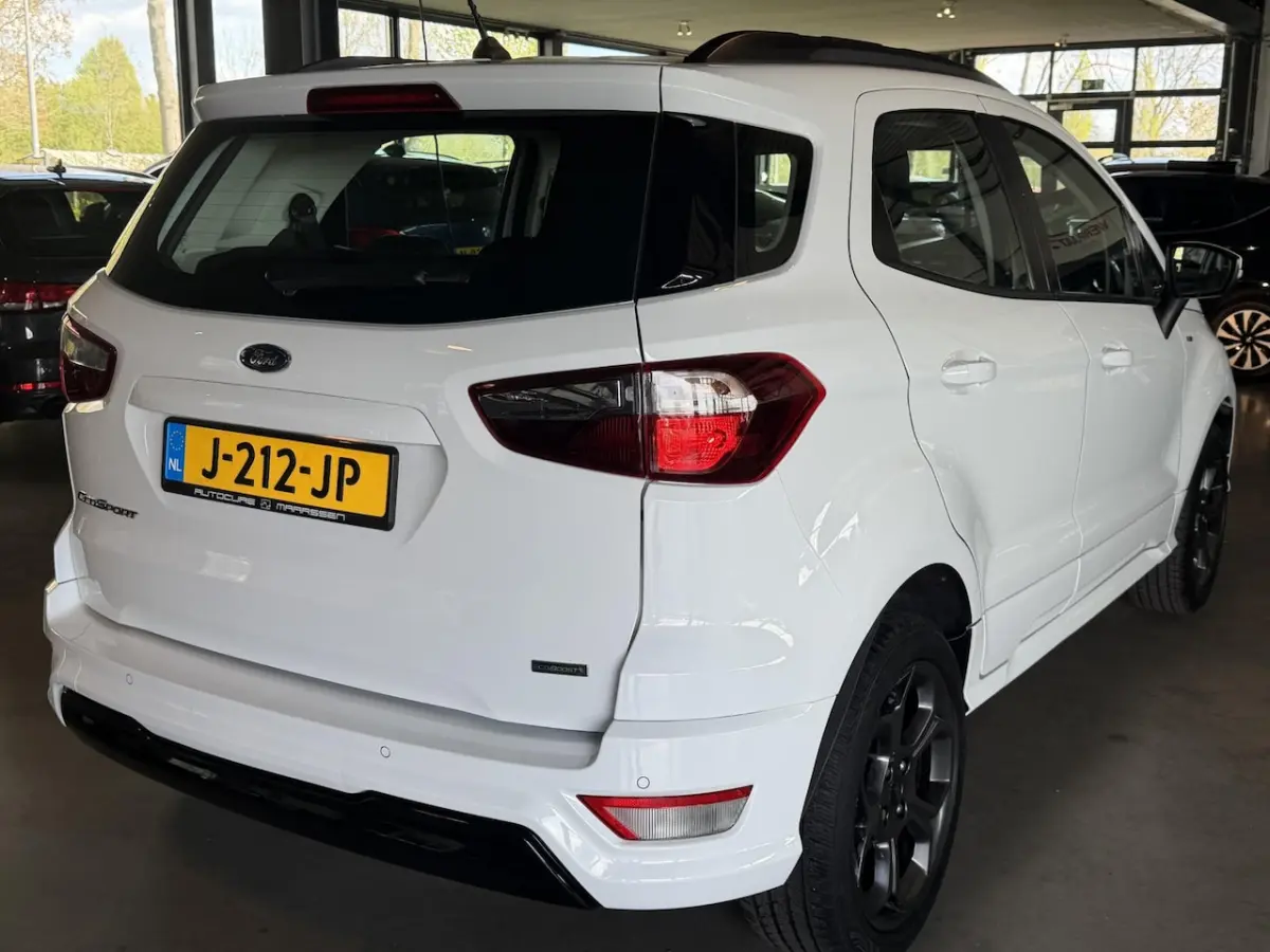 1.0 EcoBoost ST-Line 126Pk