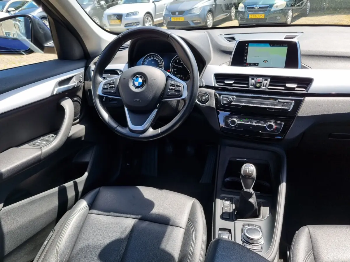 sDrive18i Executive âTREKHAAK âNIEUWE KOPPELING