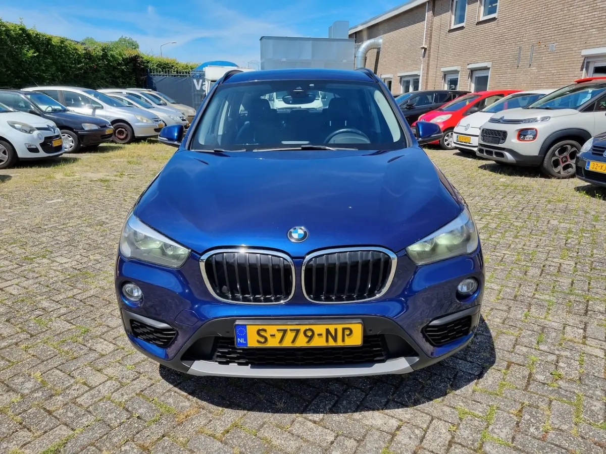 sDrive18i Executive âTREKHAAK âNIEUWE KOPPELING