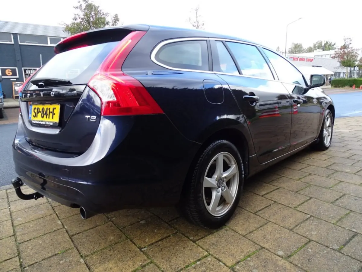 1.5 T2 POLAR+-Automaat-Leer-Navi-Media-Blth-Verw stl-Trkh