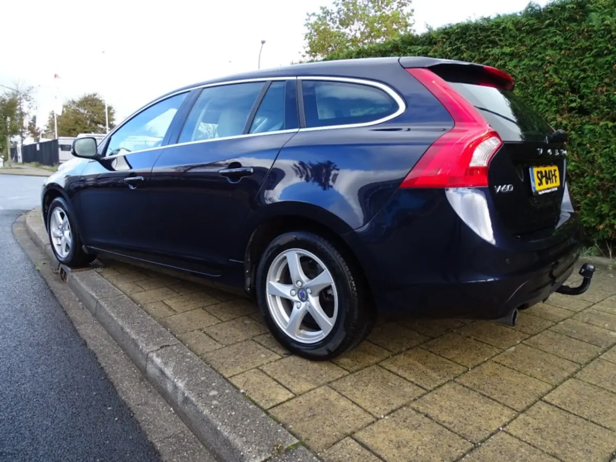 1.5 T2 POLAR+-Automaat-Leer-Navi-Media-Blth-Verw stl-Trkh