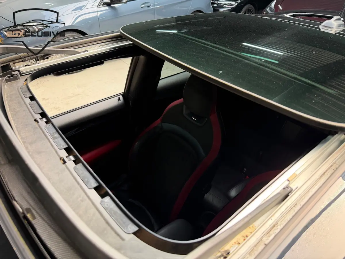 2.0 JCW Pakket Pano Kuipstoelen