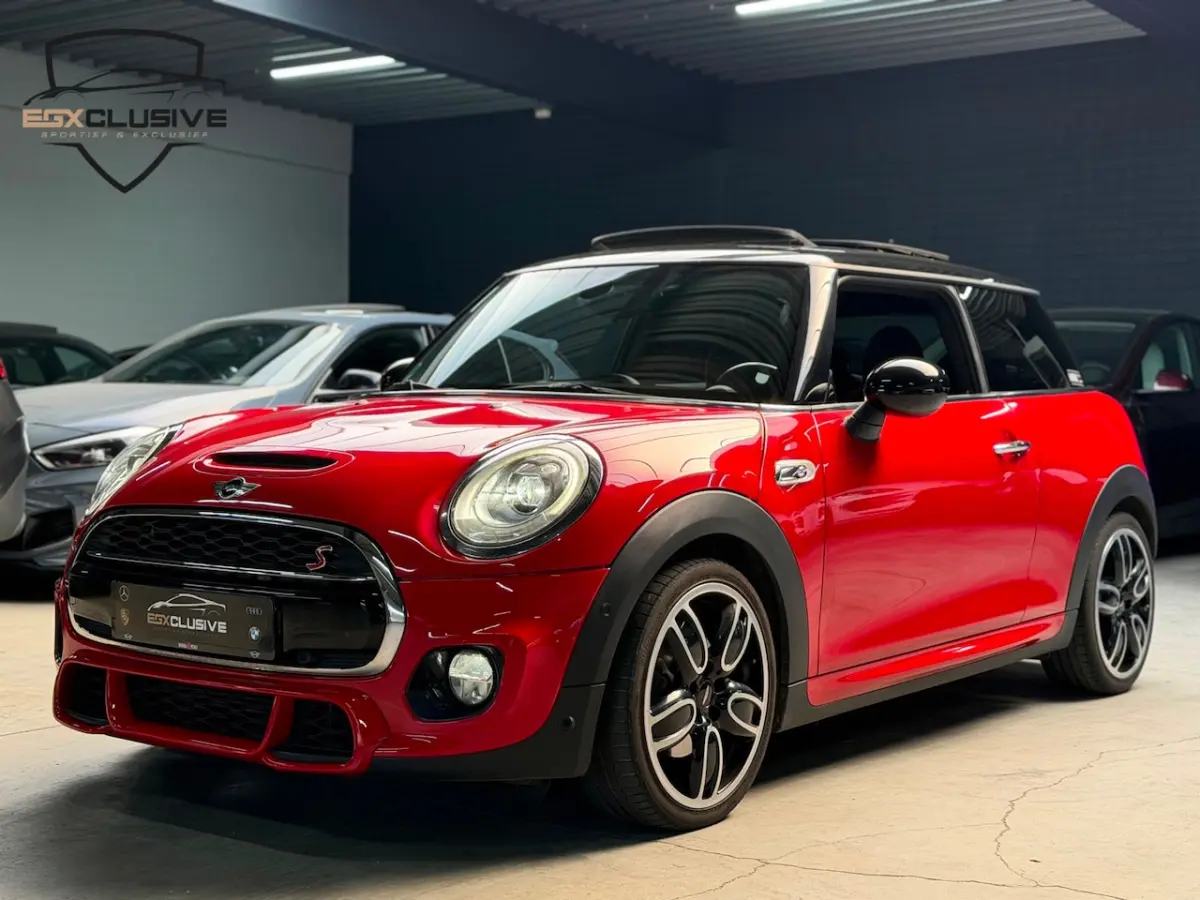 2.0 JCW Pakket Pano Kuipstoelen