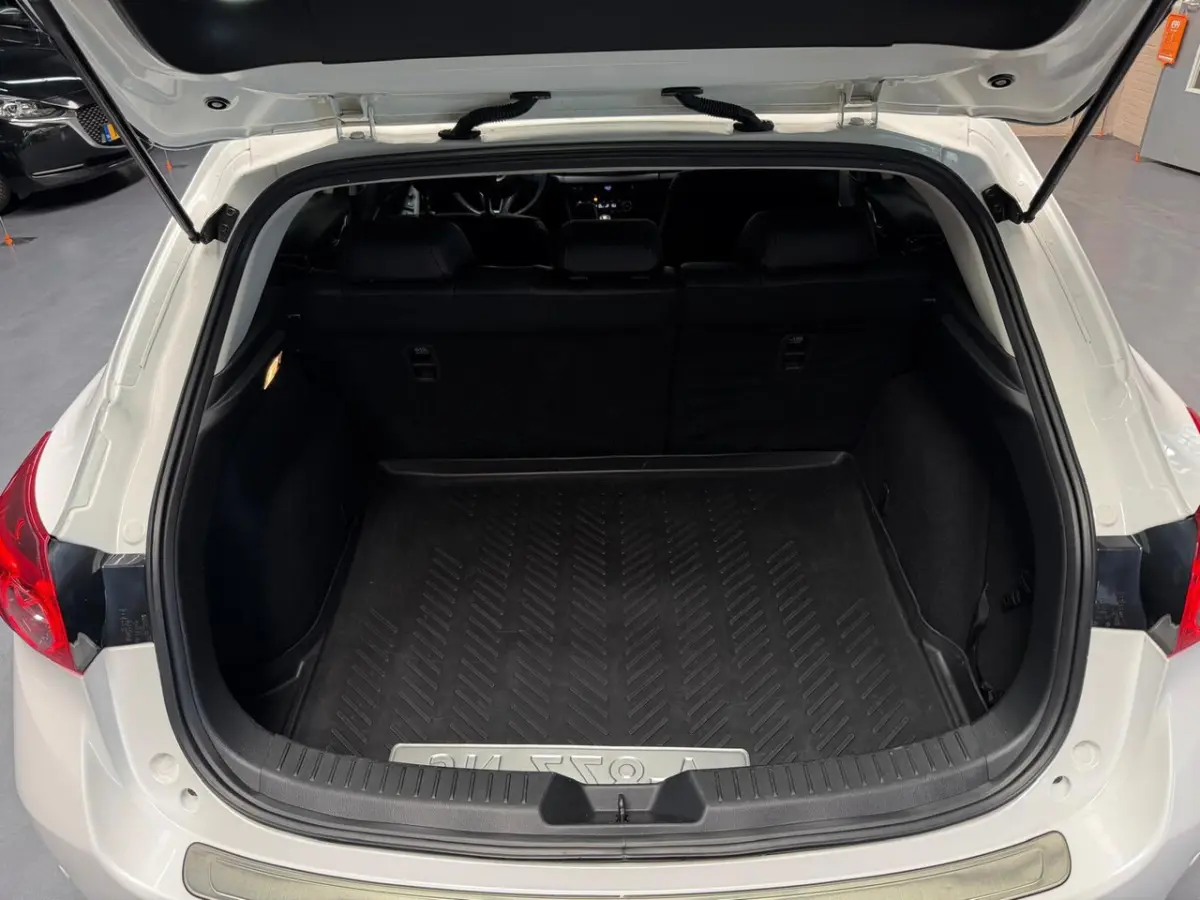 3 2.0 GT-M HEAU-UP LED LEDER KEYLESS NAP NL AUTO