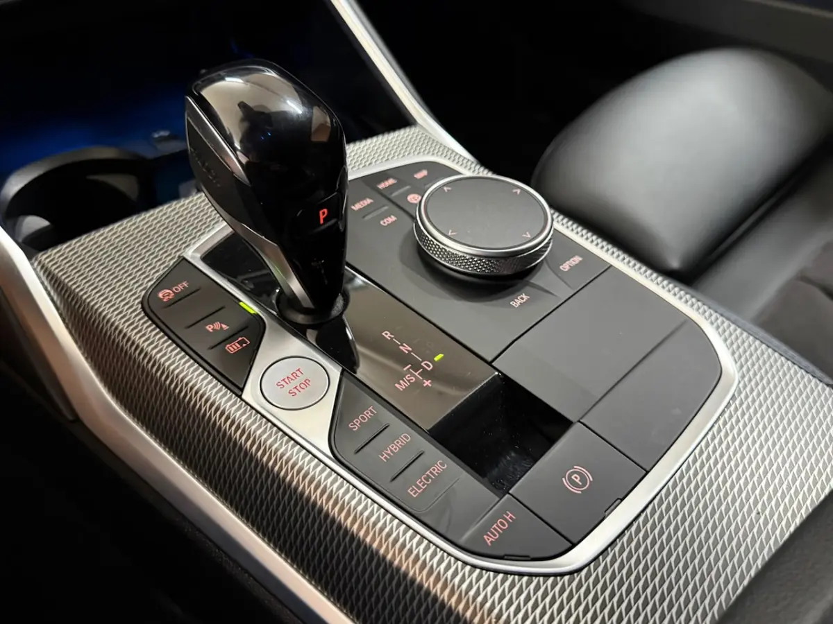 330e High Executive M-Sport| Panorama | ACC | Trekhaak | 360Â° Camera | HiFi | Leder/Alcant