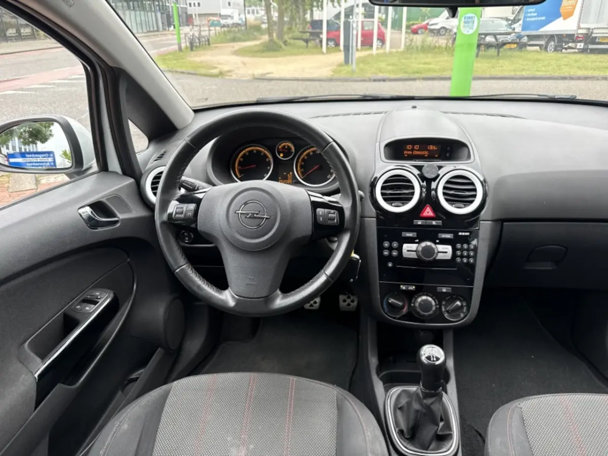 1.4-16V Color Edition airco cruise control 3drs