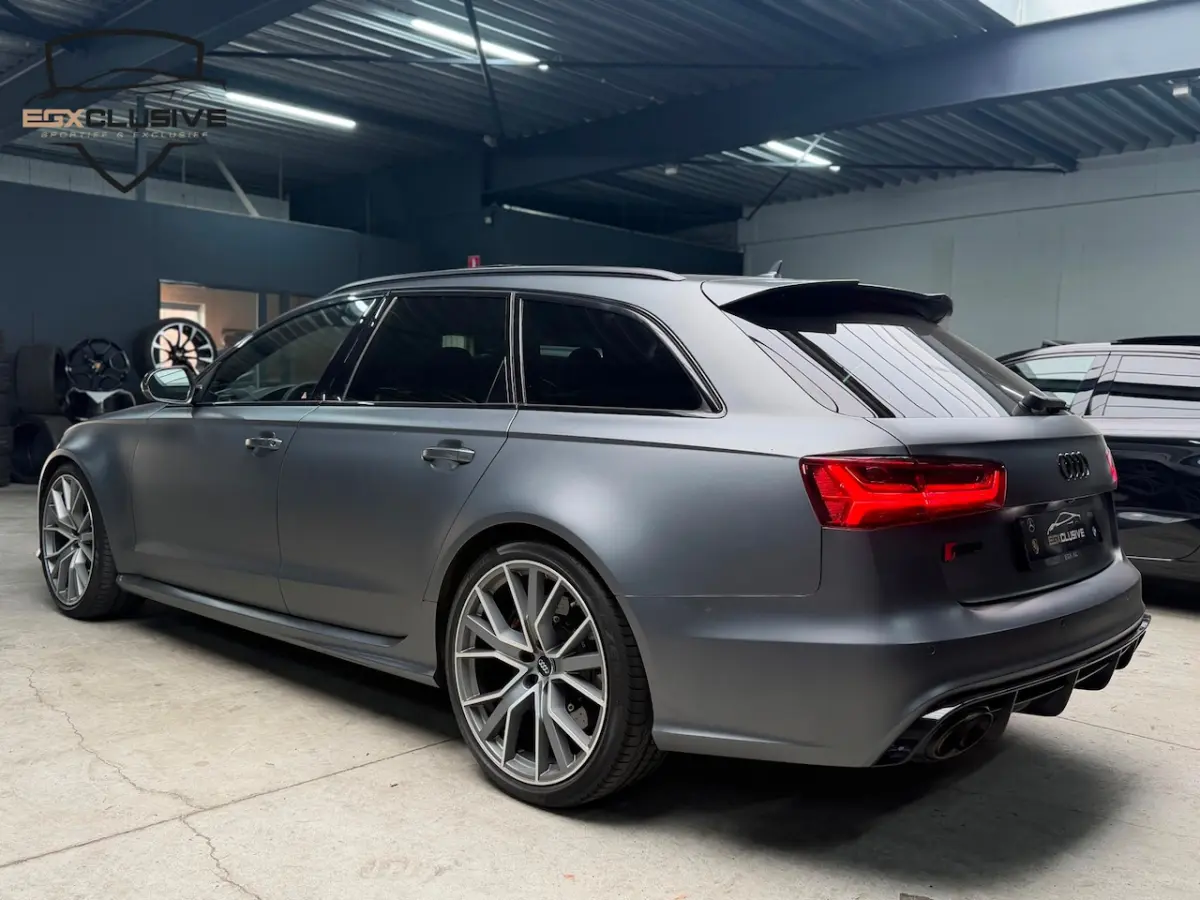 4.0 TFSI Quattro Performance Akrapovic/Ceramic/Pano/B&O/Night/Pro Line Plus
