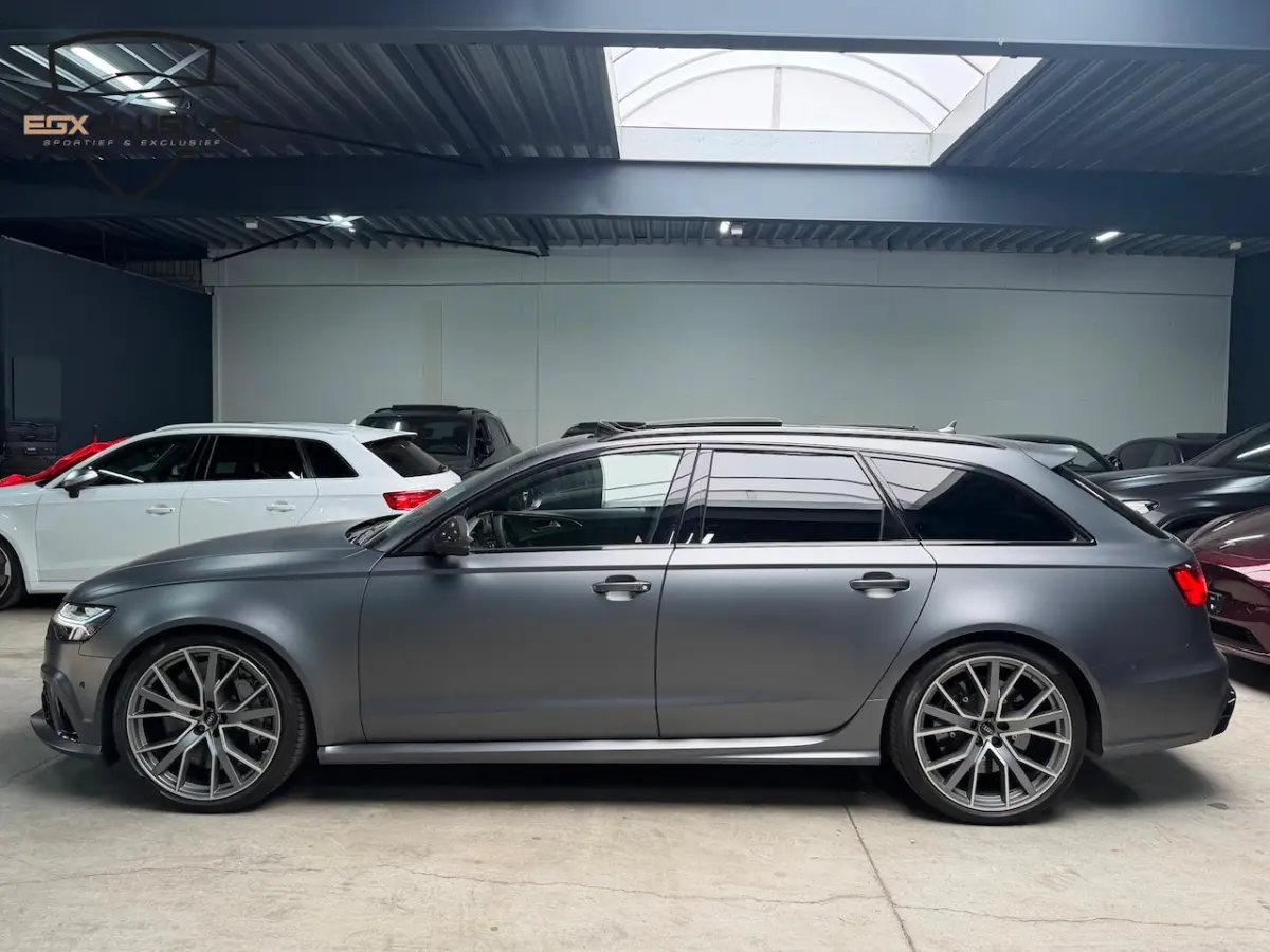 4.0 TFSI Quattro Performance Akrapovic/Ceramic/Pano/B&O/Night/Pro Line Plus