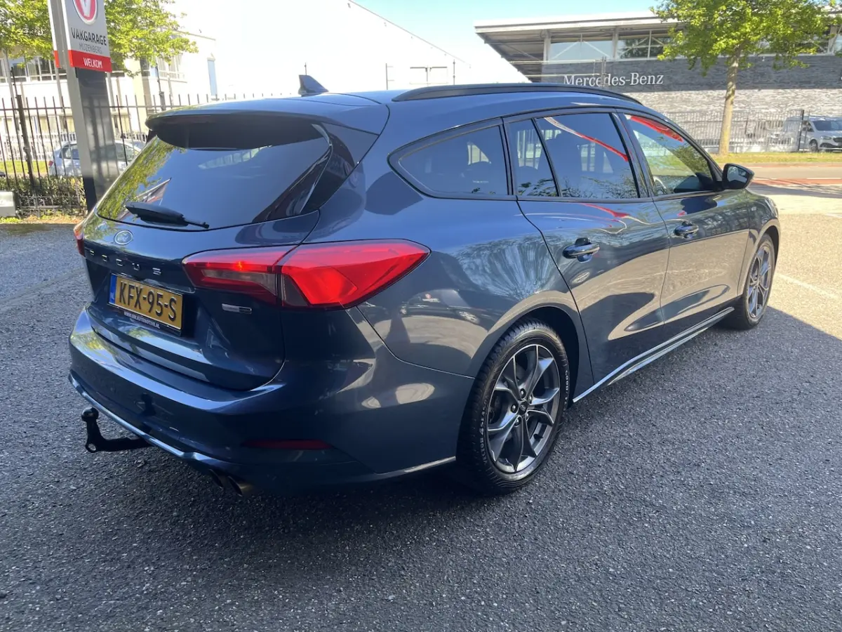 1.0 EcoBoost Hybrid 155PK ST Line // LED // NAVI + CARPLAY // CAMERA // DAB // CLIMA // WI