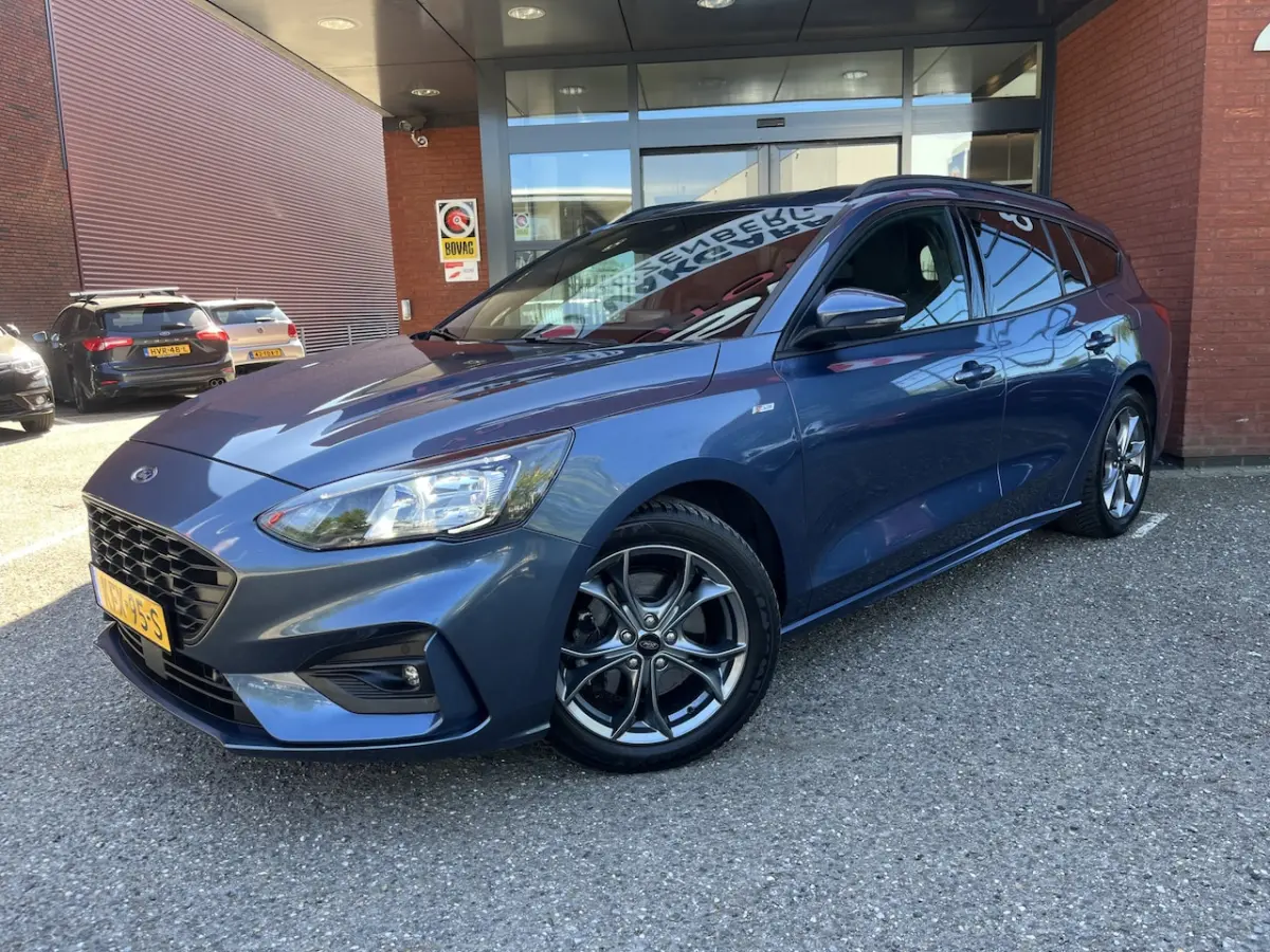 1.0 EcoBoost Hybrid 155PK ST Line // LED // NAVI + CARPLAY // CAMERA // DAB // CLIMA // WI