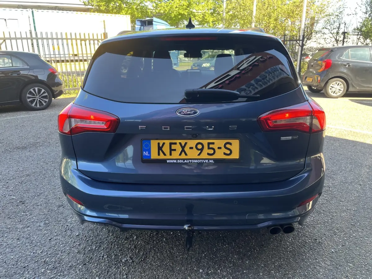 1.0 EcoBoost Hybrid 155PK ST Line // LED // NAVI + CARPLAY // CAMERA // DAB // CLIMA // WI