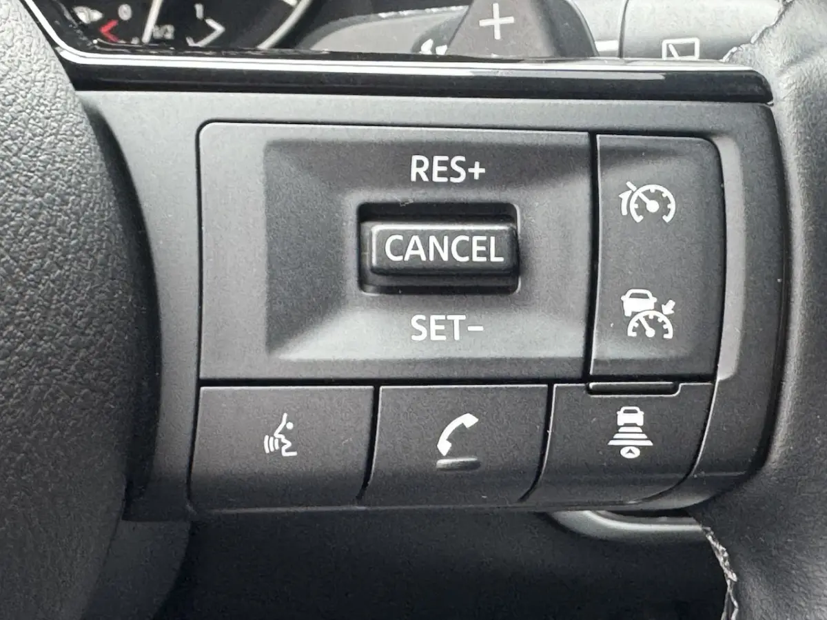 1.3 MHEV Xtronic Acenta // FULL LED // KEYLESS // APPLE CAPRLAY / ANDROID AUTO // CAMERA /