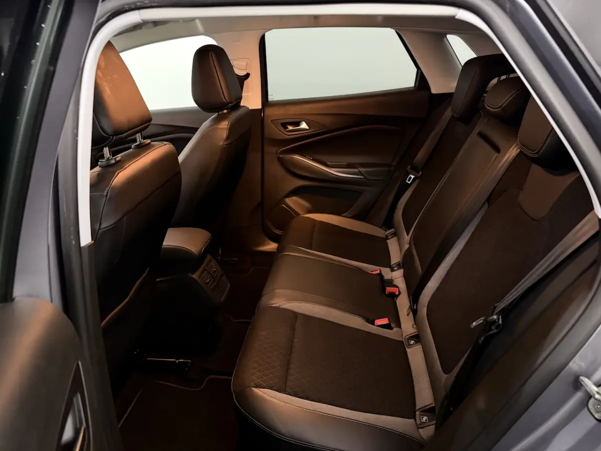1.2 Turbo Business Elegance Half leder, 360 Camera, Navi, Keyless start, Winterpakket, Rij