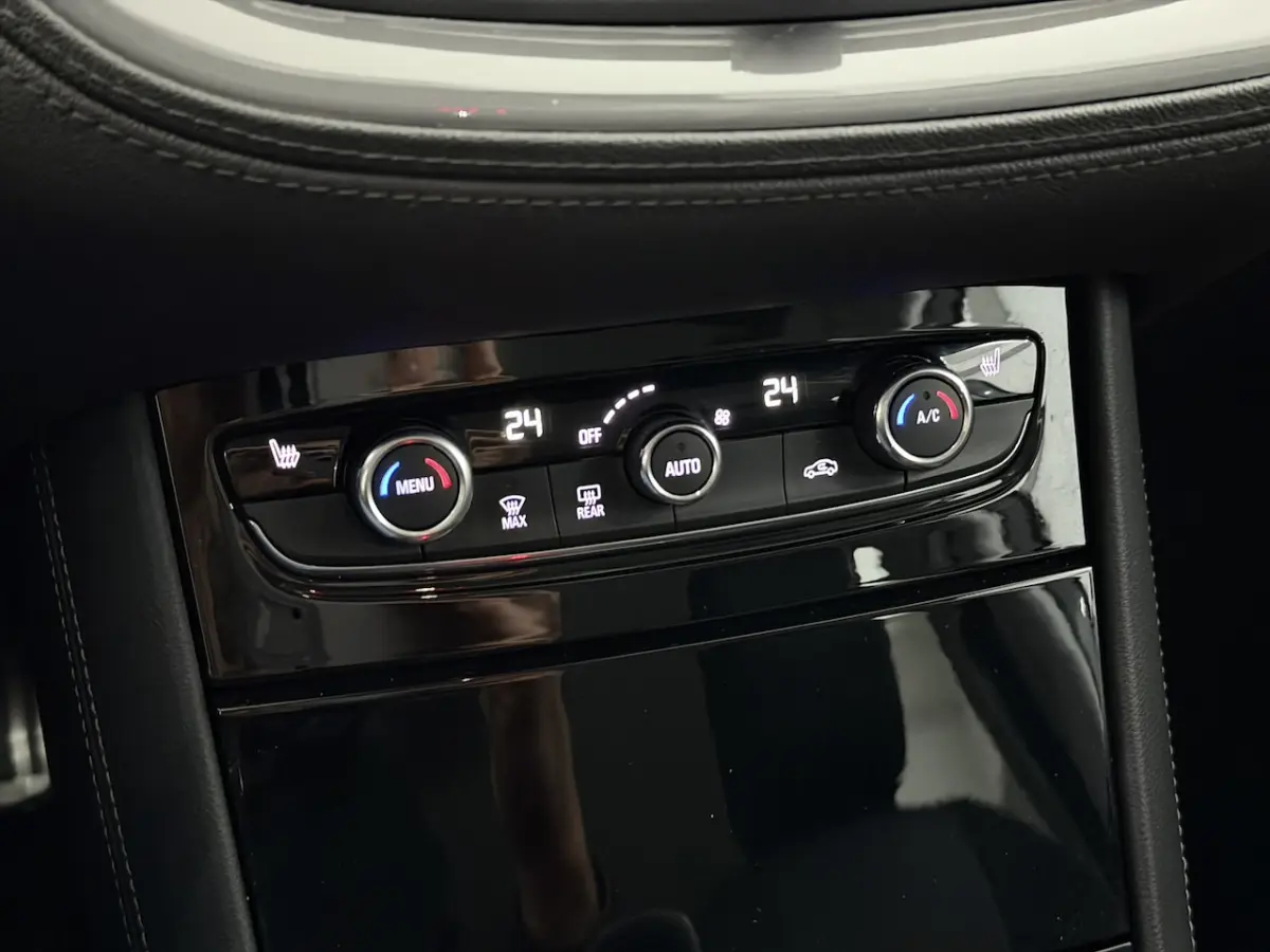 1.2 Turbo Business Elegance Half leder, 360 Camera, Navi, Keyless start, Winterpakket, Rij