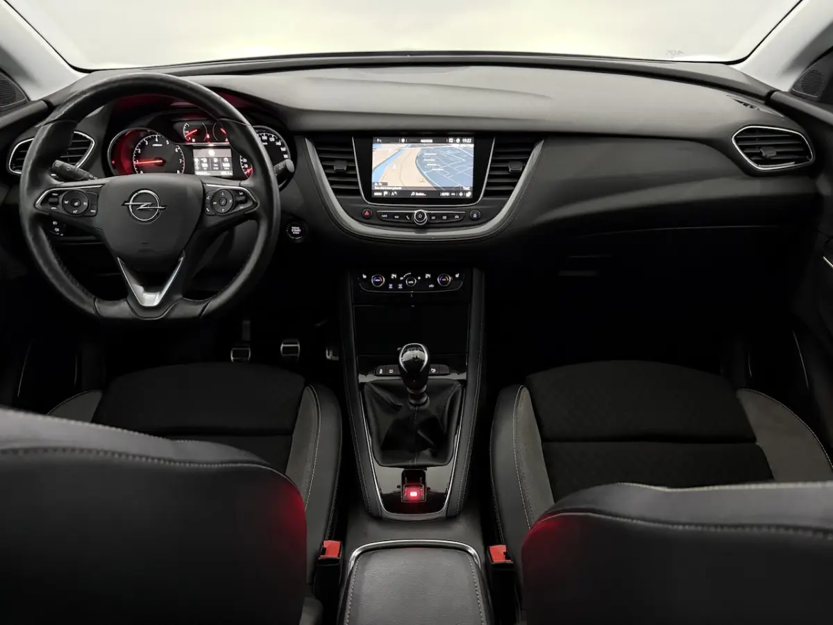1.2 Turbo Business Elegance Half leder, 360 Camera, Navi, Keyless start, Winterpakket, Rij