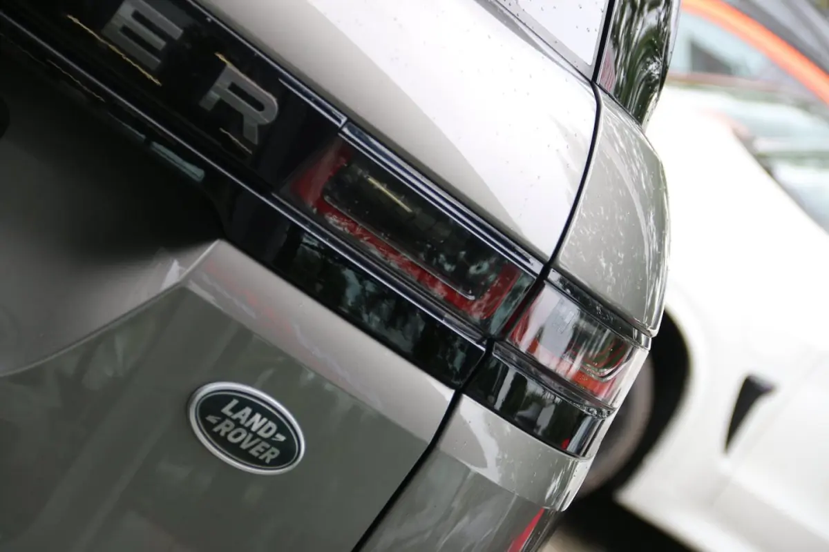 2.0 P200 AWD R-Dynamic S