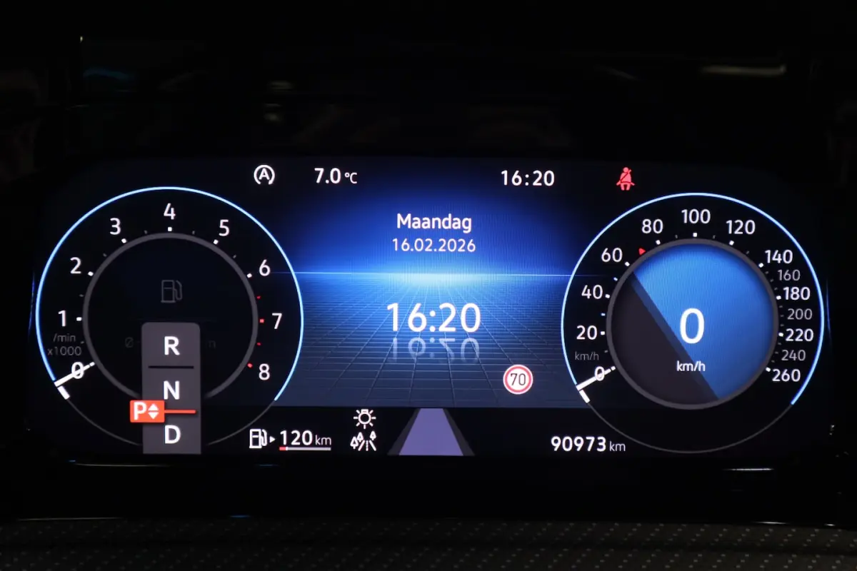 1.5 eTSI R-Line Business+ R-Line Panoramadak Trekhaak 24 Maanden garantie* (Vraag naar de