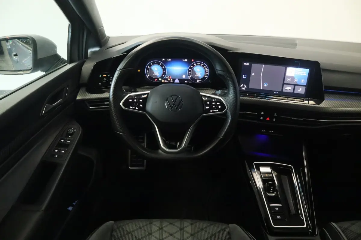 1.5 eTSI R-Line Business Full-led Navigatie Adaptive-Cruise 24 Maanden garantie* (Vraag na