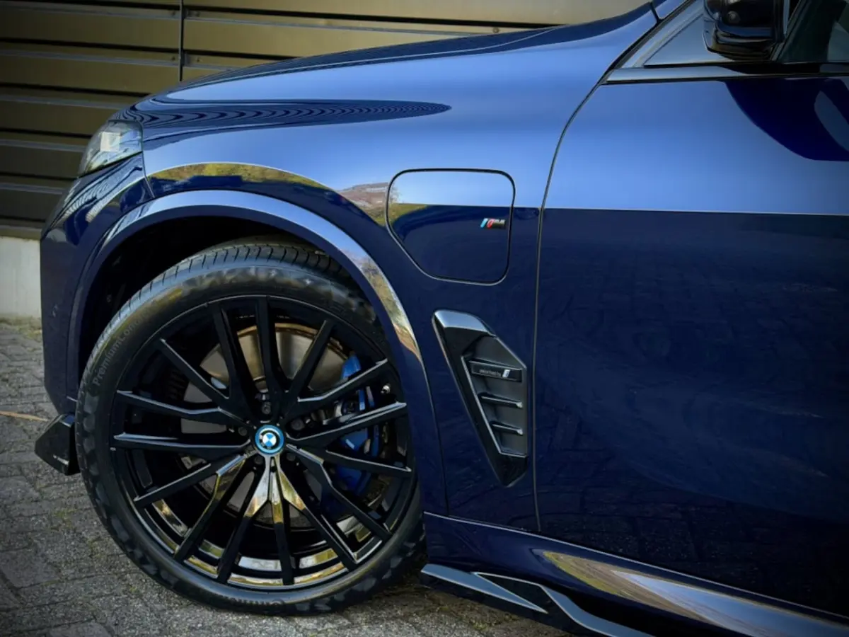 xDrive50e M-PERF. SOFT|PANOSKY|HUD|HK|360|MASSAGE VOL