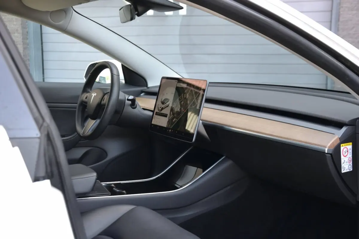 Long Range AWD | Autopilot | Leer | SOH 87%
