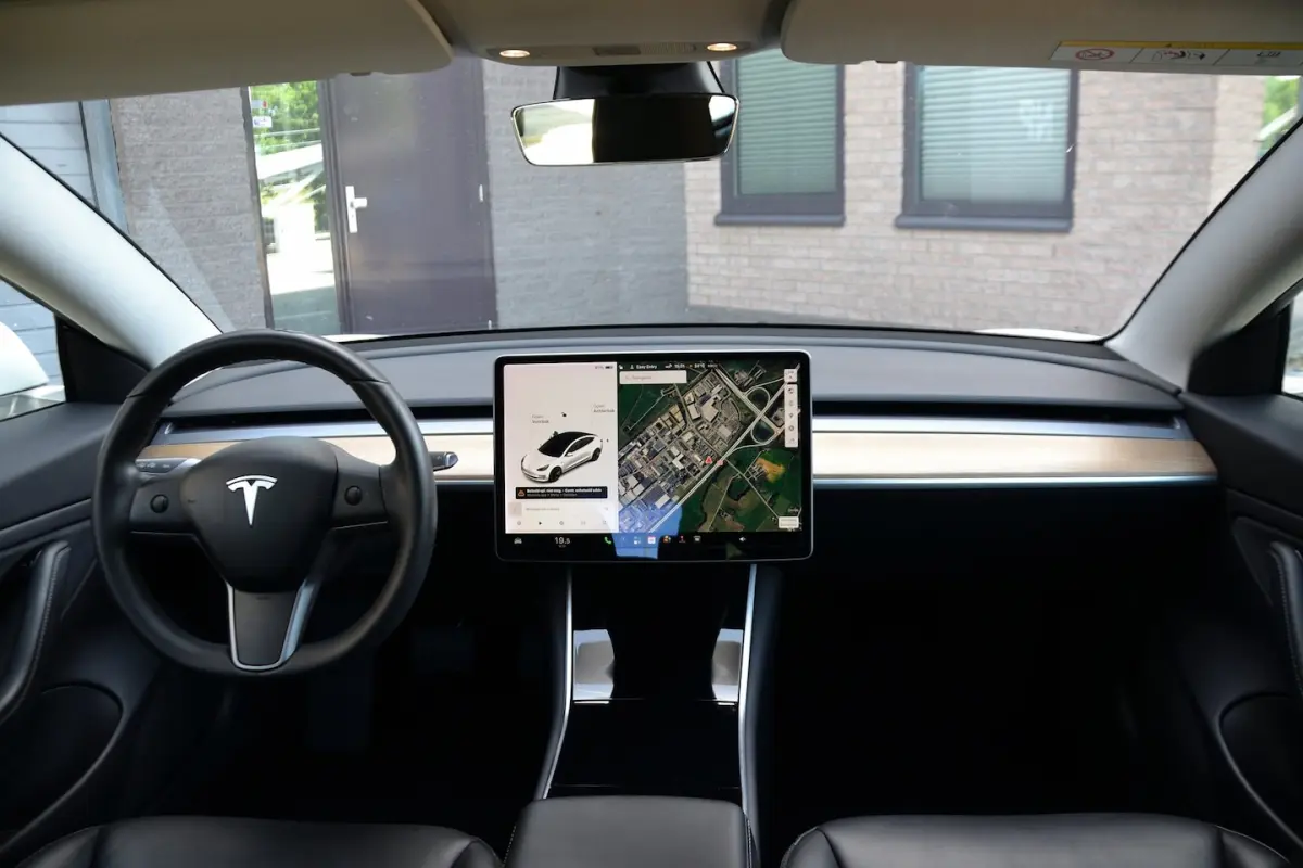 Long Range AWD | Autopilot | Leer | SOH 87%