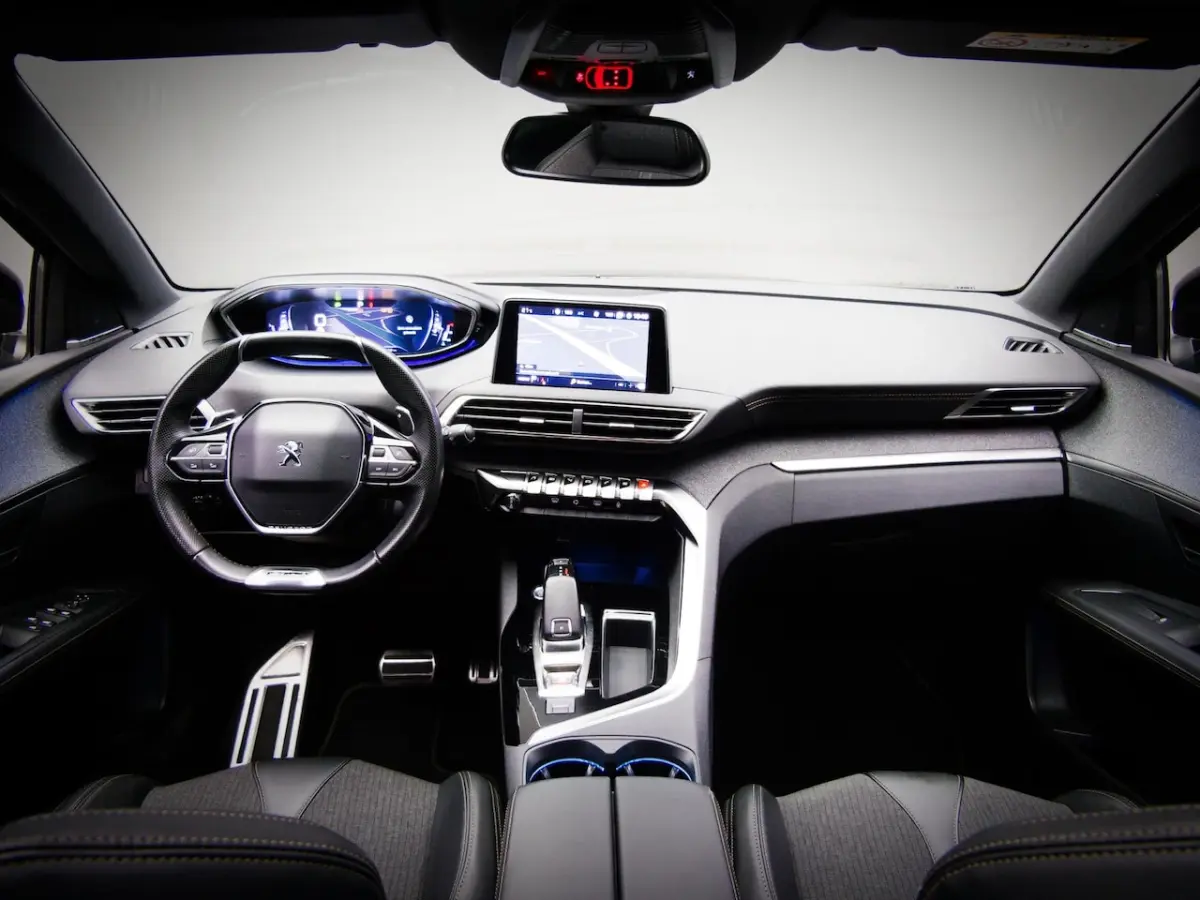 1.2 PureTech GT-Line (ADAPTIVE CRUISE CONTROL, SCHUIFDAK, TREKHAAK, ACHTERUITRIJCAMERA, AP
