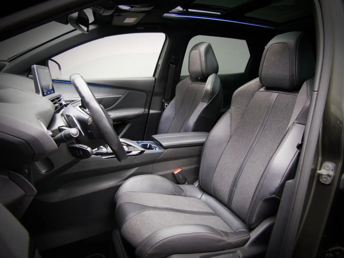 1.2 PureTech GT-Line (ADAPTIVE CRUISE CONTROL, SCHUIFDAK, TREKHAAK, ACHTERUITRIJCAMERA, AP