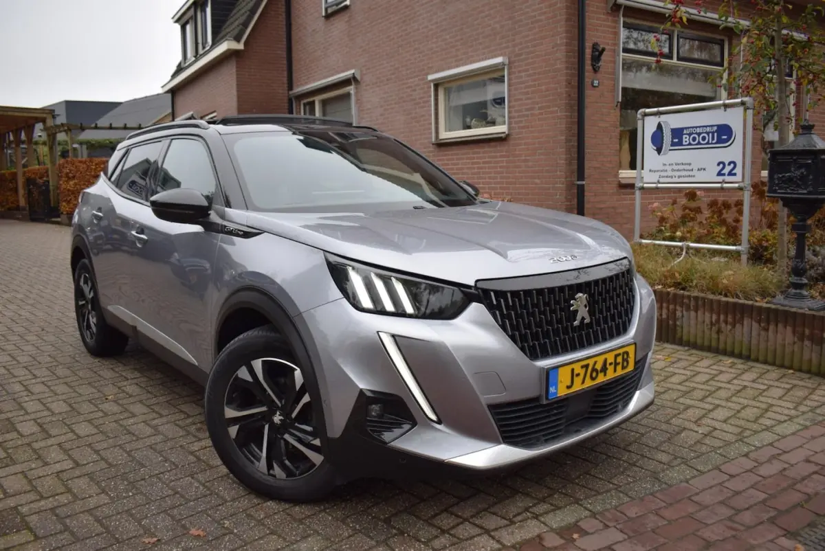 1.2 PureTech GT-Line AUTOM AIRCO-ECC/NAVI/PANO DAK/CRUISE/SFEERVERL/TREKH/NL-AUTO/XENON LE