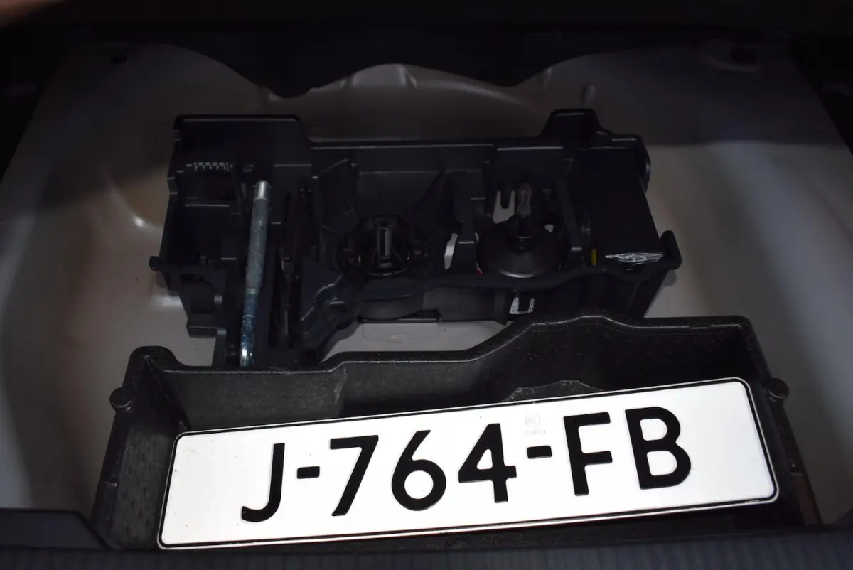 1.2 PureTech GT-Line AUTOM AIRCO-ECC/NAVI/PANO DAK/CRUISE/SFEERVERL/TREKH/NL-AUTO/XENON LE