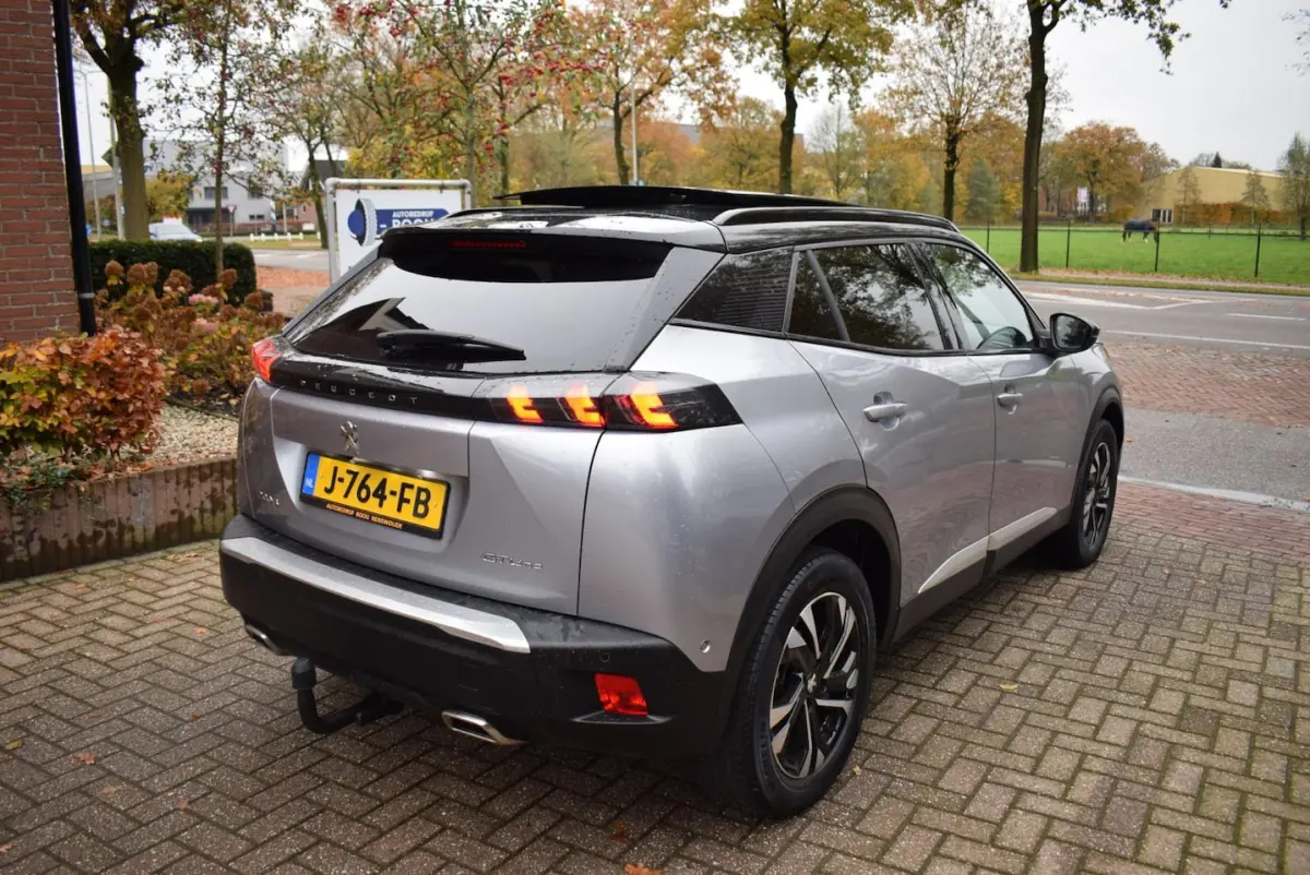 1.2 PureTech GT-Line AUTOM AIRCO-ECC/NAVI/PANO DAK/CRUISE/SFEERVERL/TREKH/NL-AUTO/XENON LE