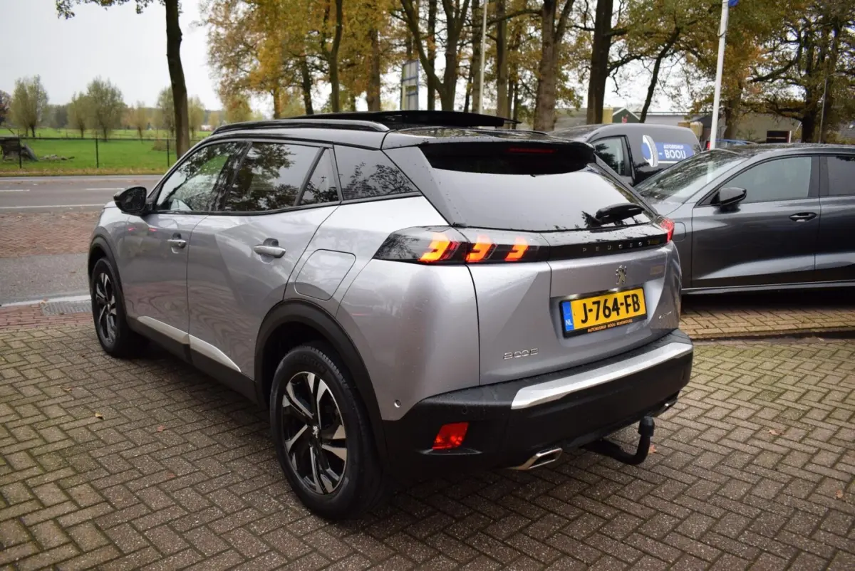1.2 PureTech GT-Line AUTOM AIRCO-ECC/NAVI/PANO DAK/CRUISE/SFEERVERL/TREKH/NL-AUTO/XENON LE