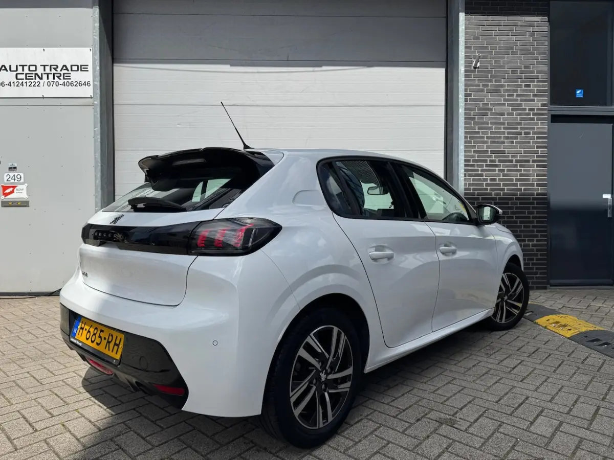 1.2 PureTech Allure [AUT | Dealer OH | Virtual | Carplay | PDC | Cruise | 1ste eig]