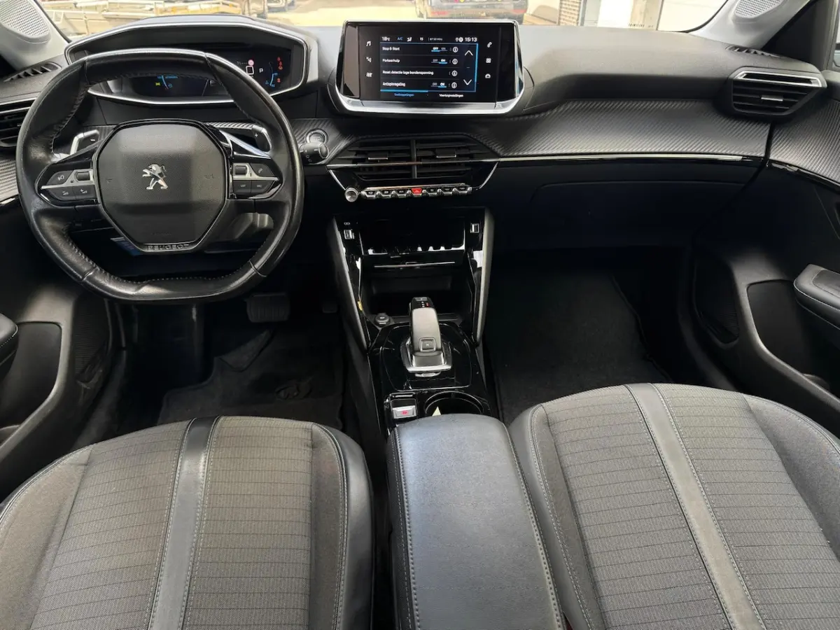 1.2 PureTech Allure [AUT | Dealer OH | Virtual | Carplay | PDC | Cruise | 1ste eig]