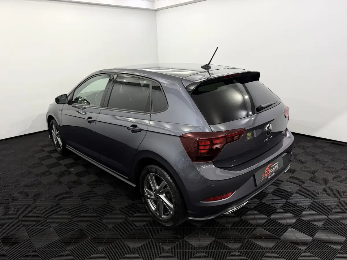 1.0 TSI R-Line Camera, Navi, Virtual desk, Stoelverwarming, Keyless start, Cruise control