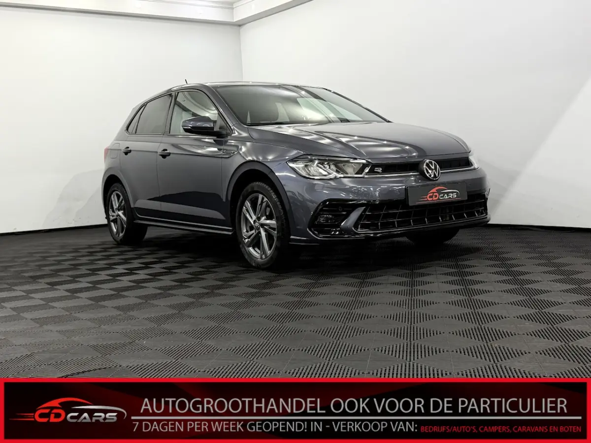 1.0 TSI R-Line Camera, Navi, Virtual desk, Stoelverwarming, Keyless start, Cruise control