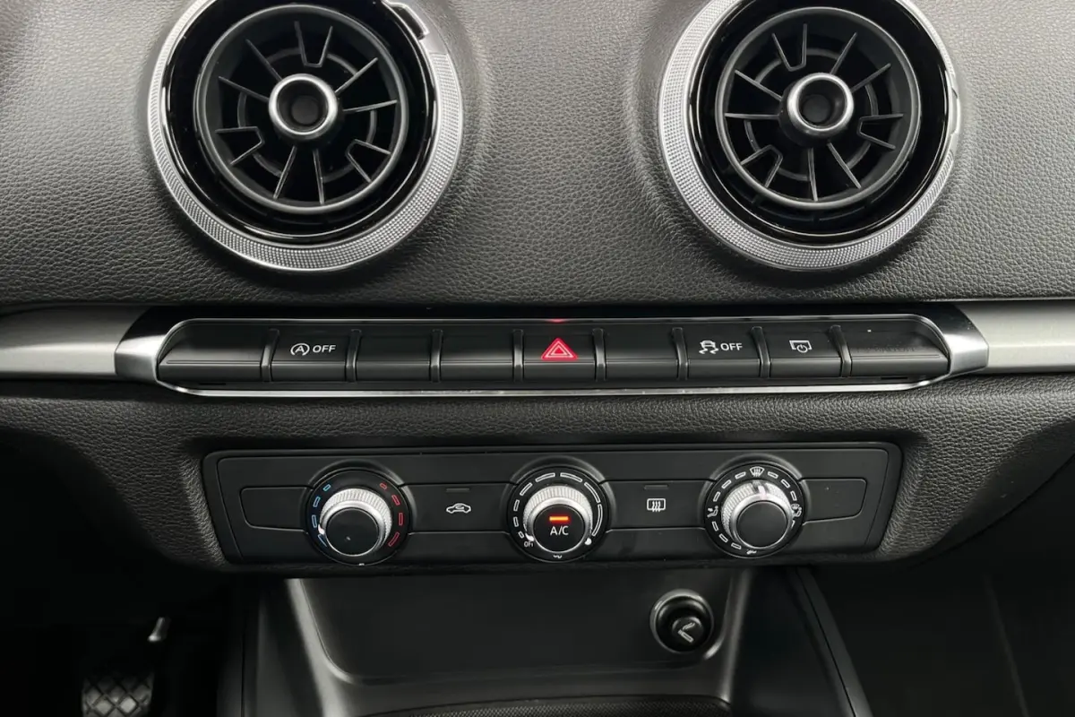 1.5 TFSI CoD | TREKHAAK | CRUISE |