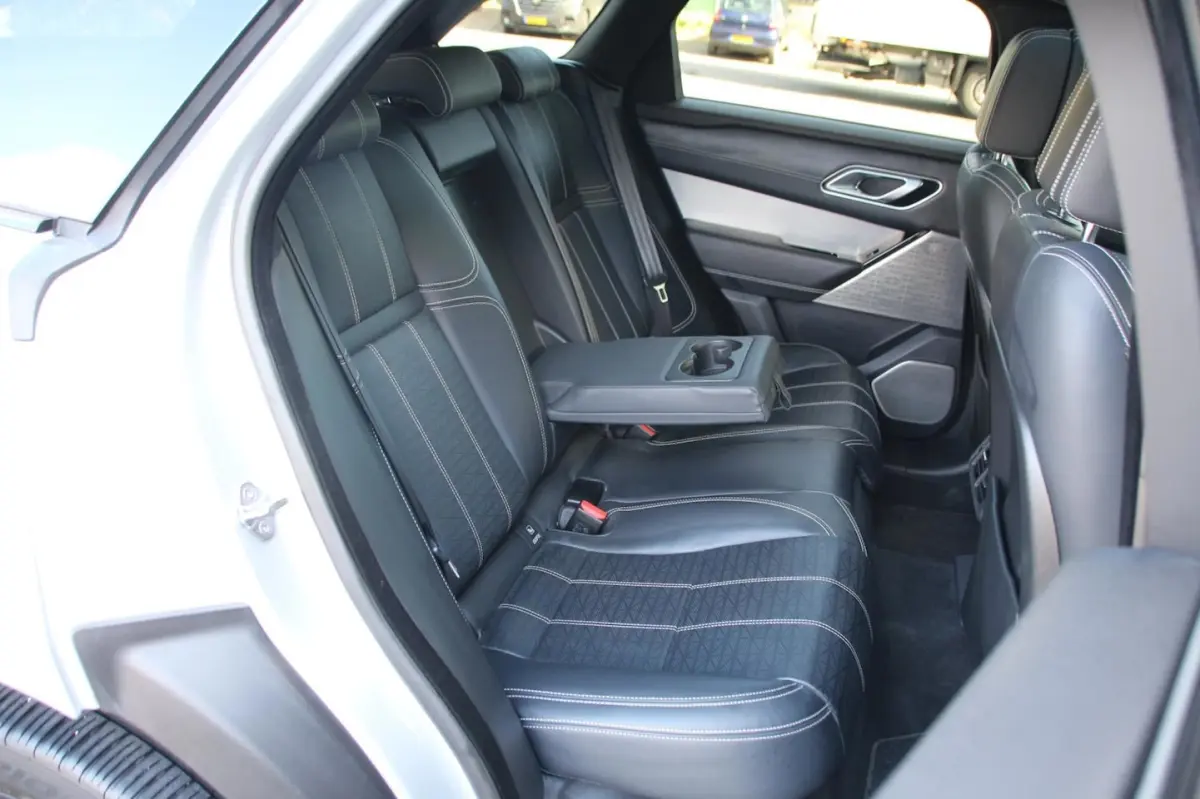 2.0 P400e R-DYNAMIC HSE 404PK | PANORAMA | STOELVENT | MERIDIAN | LEDER | STOELMASSAGE | A
