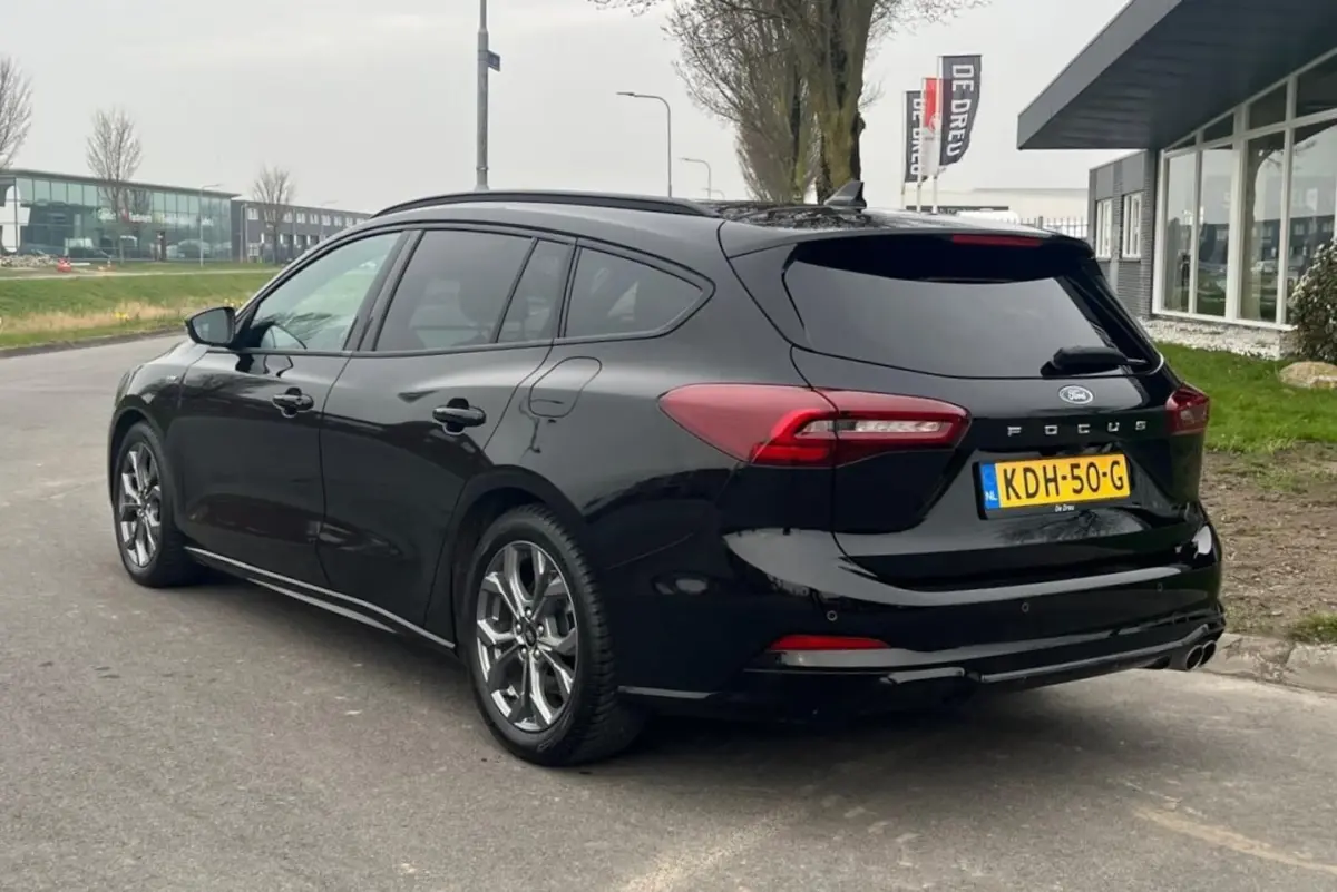 1.0 EcoBoost Hybrid ST Line X Automaat | CAMERA | ADAPTIVE CRUISE |