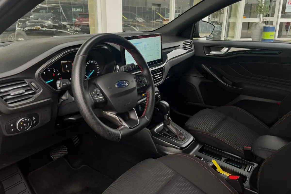 1.0 EcoBoost Hybrid ST Line X Automaat | CAMERA | ADAPTIVE CRUISE |