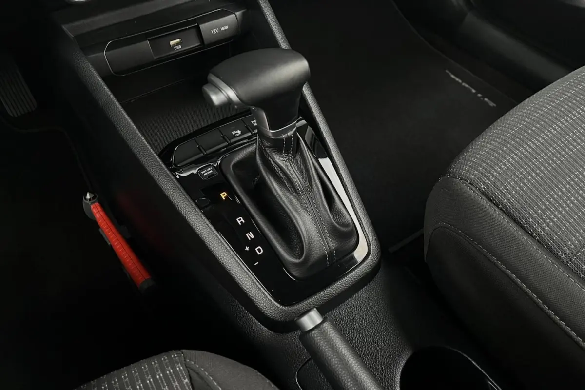 1.0 T-GDi DynamicLine AUT | CAMERA | CRUISE | CARPLAY | DAB |
