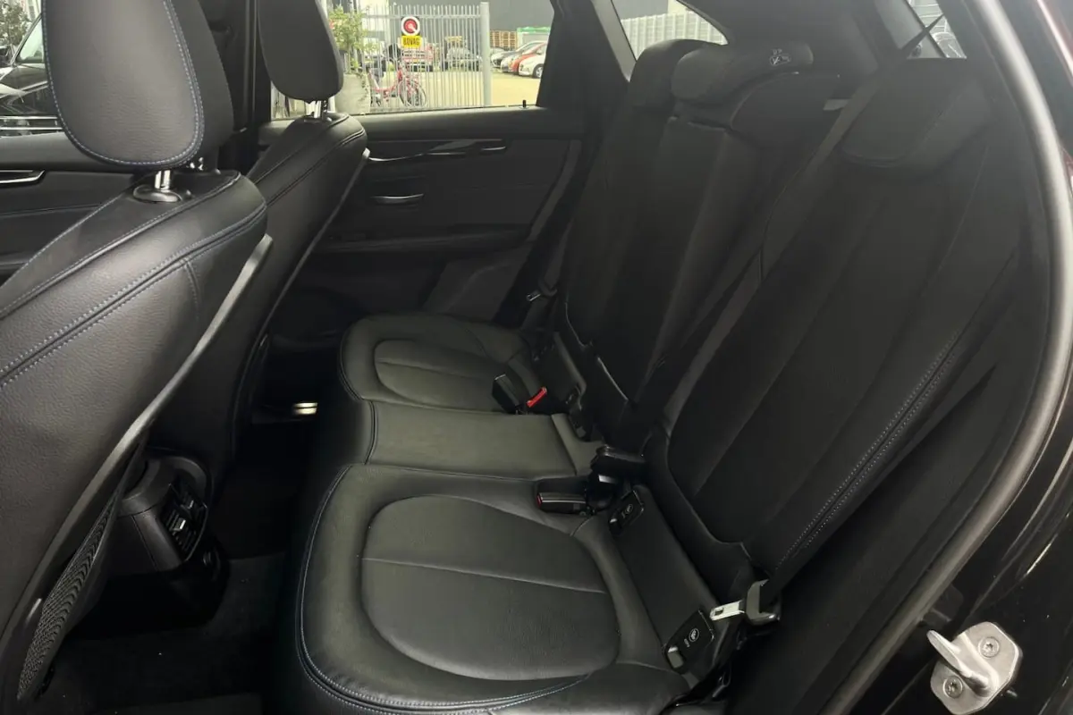 225xe M Sport | PANO | LEDER | EL. KLEP | HEAD-UP | SHADOW |