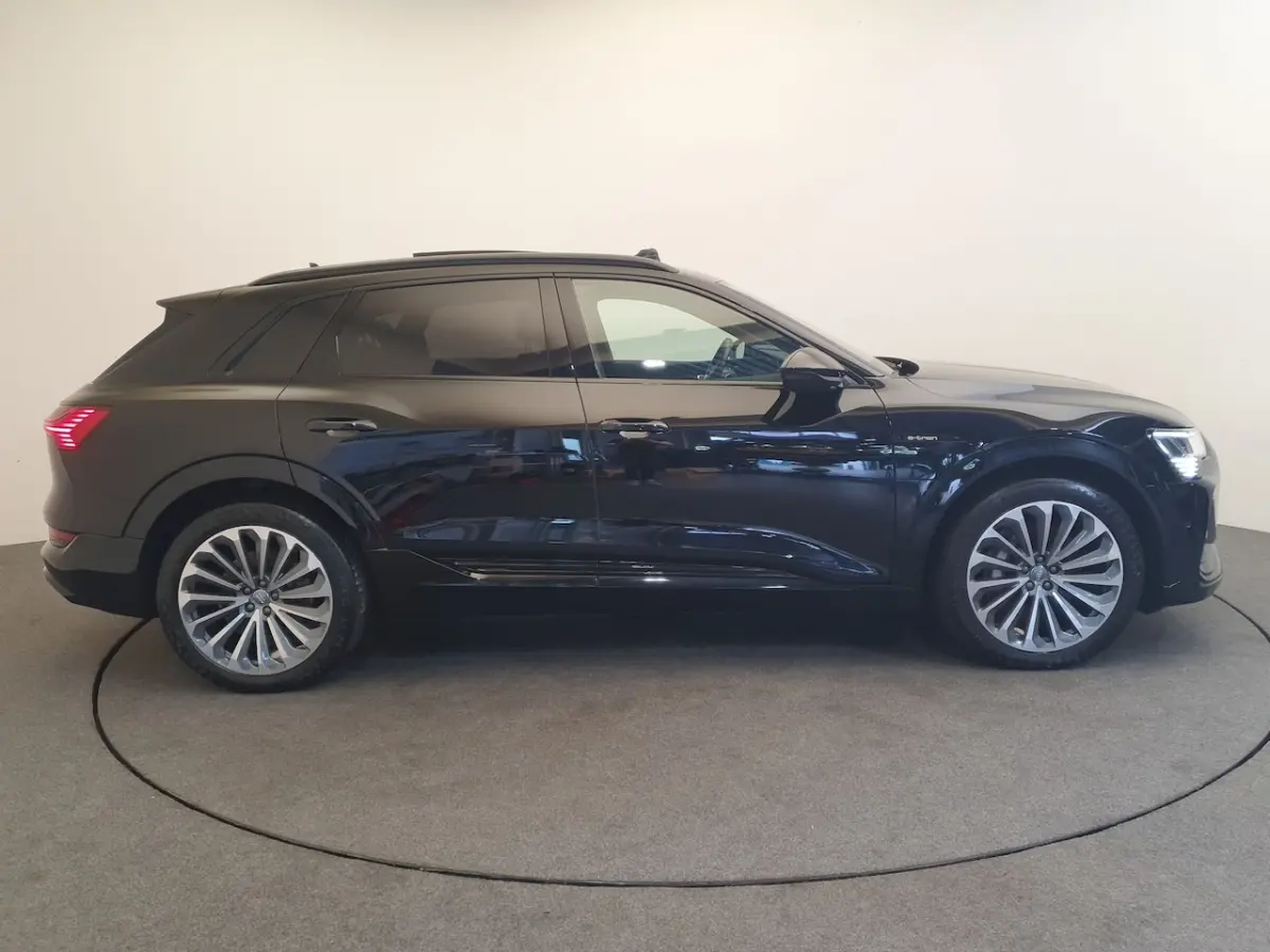 55 quattro S-Line 95 kWh 89% SOH, Luchtvering, Pano, Massage, Soft close, B&O