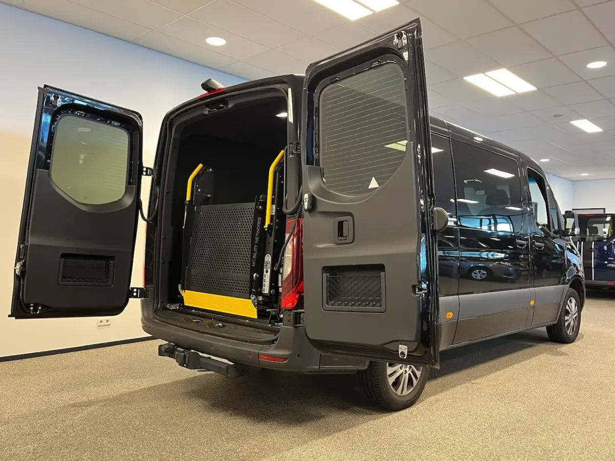 L2H1 Rolstoelbus Automaat - 2x zijschuifdeur - airco achterin