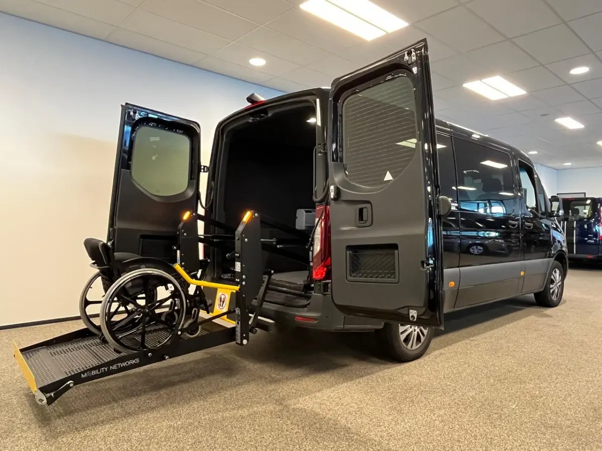 L2H1 Rolstoelbus Automaat - 2x zijschuifdeur - airco achterin