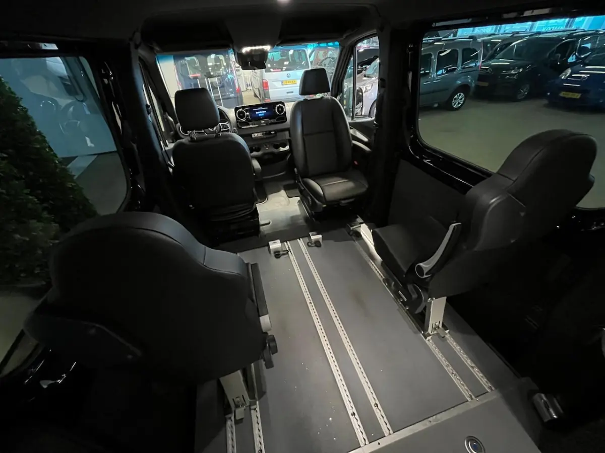 L2H1 Rolstoelbus Automaat - 2x zijschuifdeur - airco achterin