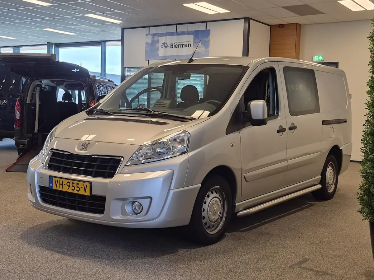 L2H1 Rolstoelbus 4+1 (Airco)