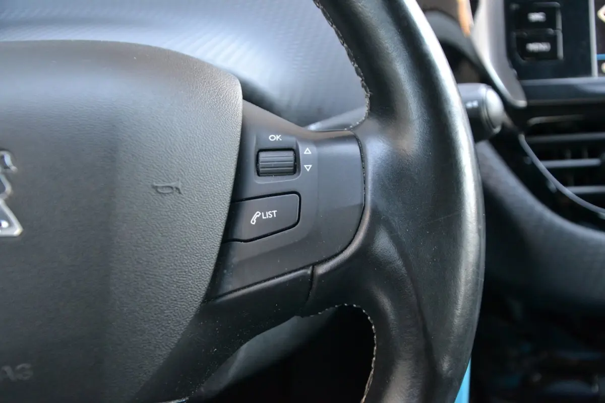 1.2 PureTech Allure 110PK | Navi | Clima | Apple Carplay